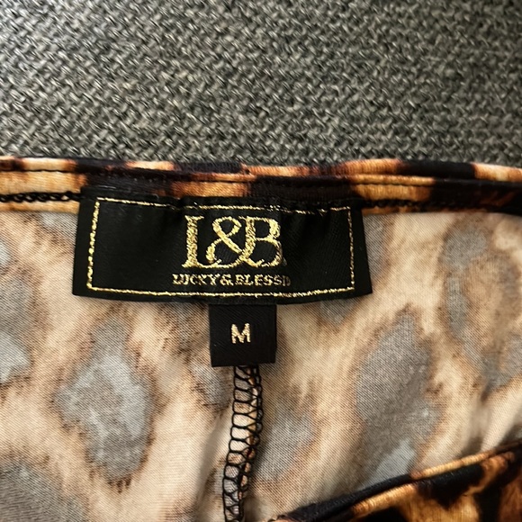 L&B, Medium Animal Print Top - Picture 3 of 4
